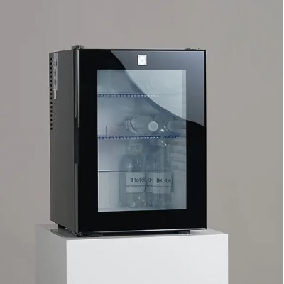 Minibar+glassdoor+40.JPG